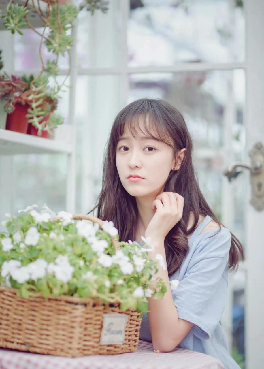 领动计划# 王歆霆  努力上进工作敬业的美女演员. [玫瑰]