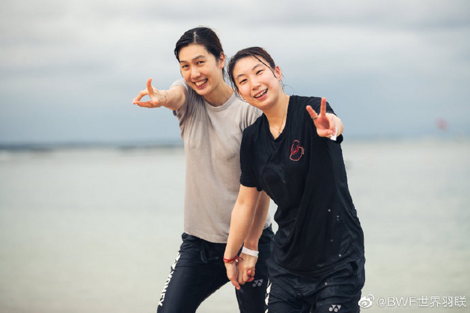 发张老婆(大堀彩)的休闲照 场上飒爽英姿 场下温柔妩媚