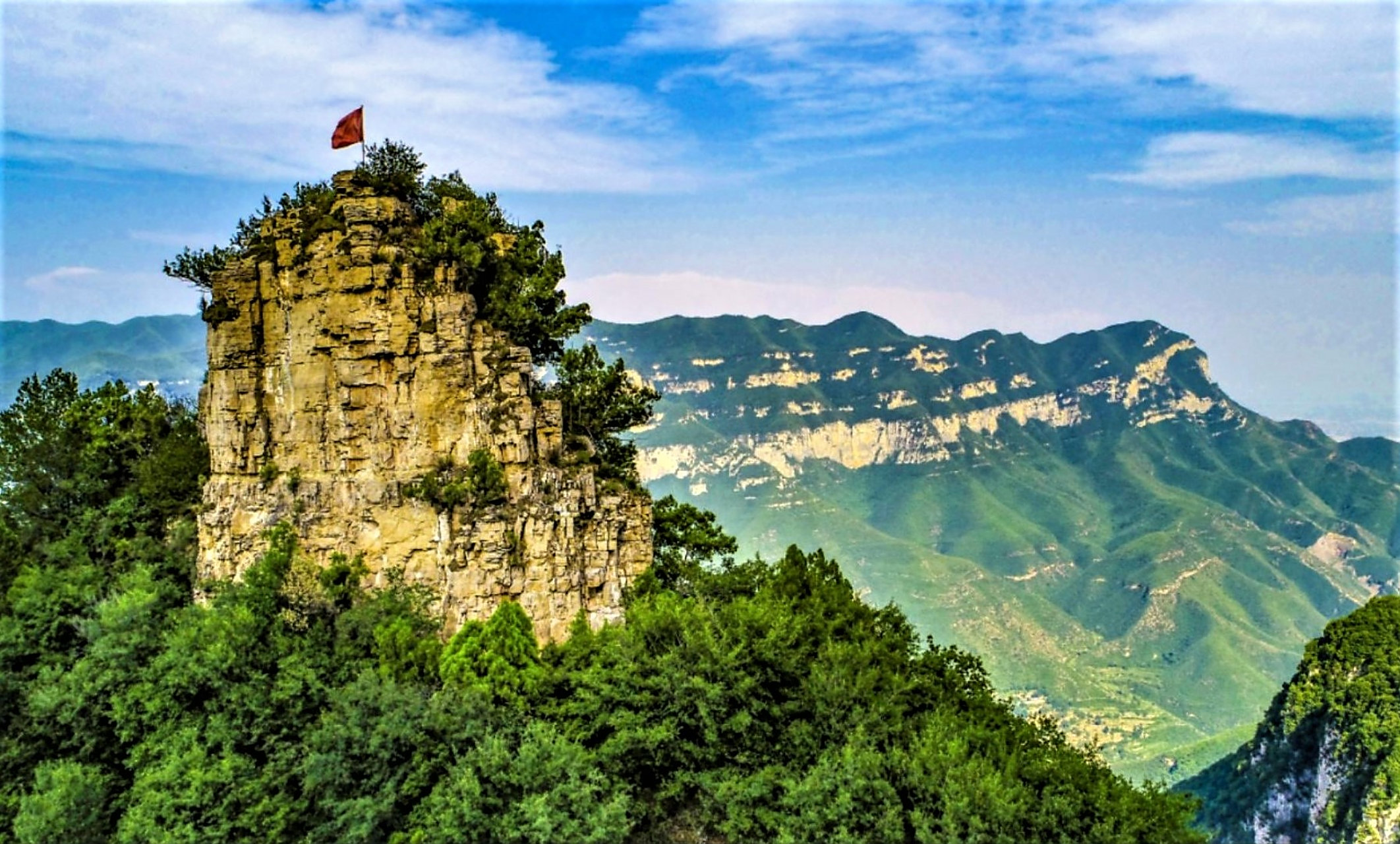 云丘山,骄阳六月,酷爽来袭 ——八百里吕梁山脉唯一5a级景区,千年文化