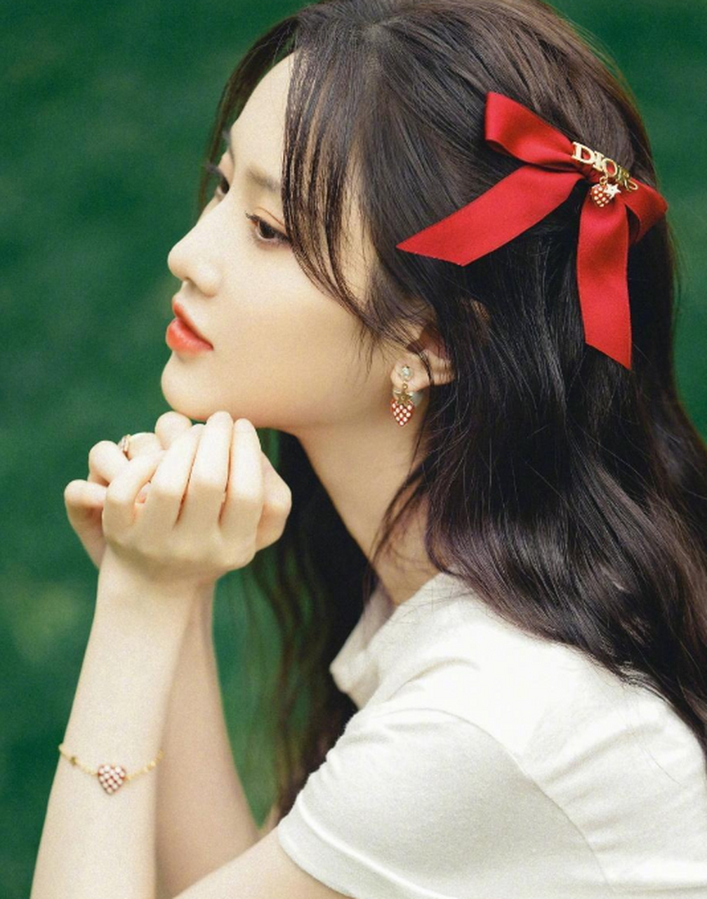 清纯女神张慧雯,美丽如花朵,娇艳而不妖媚 前面,美女演员张慧雯在微博