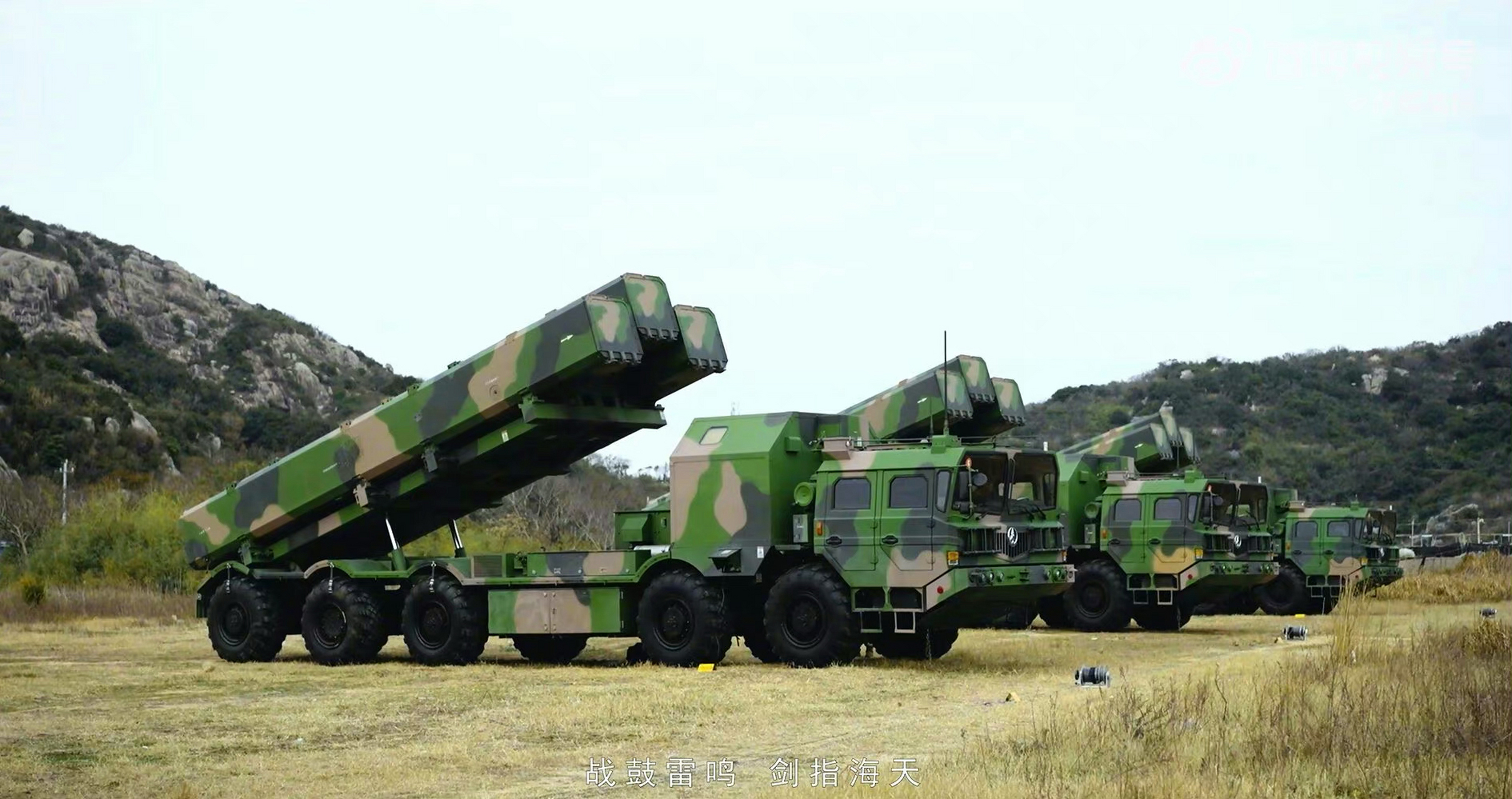 最近几天多次曝光的鹰击-12b岸对舰导弹,这是目前我国海军的主力反舰