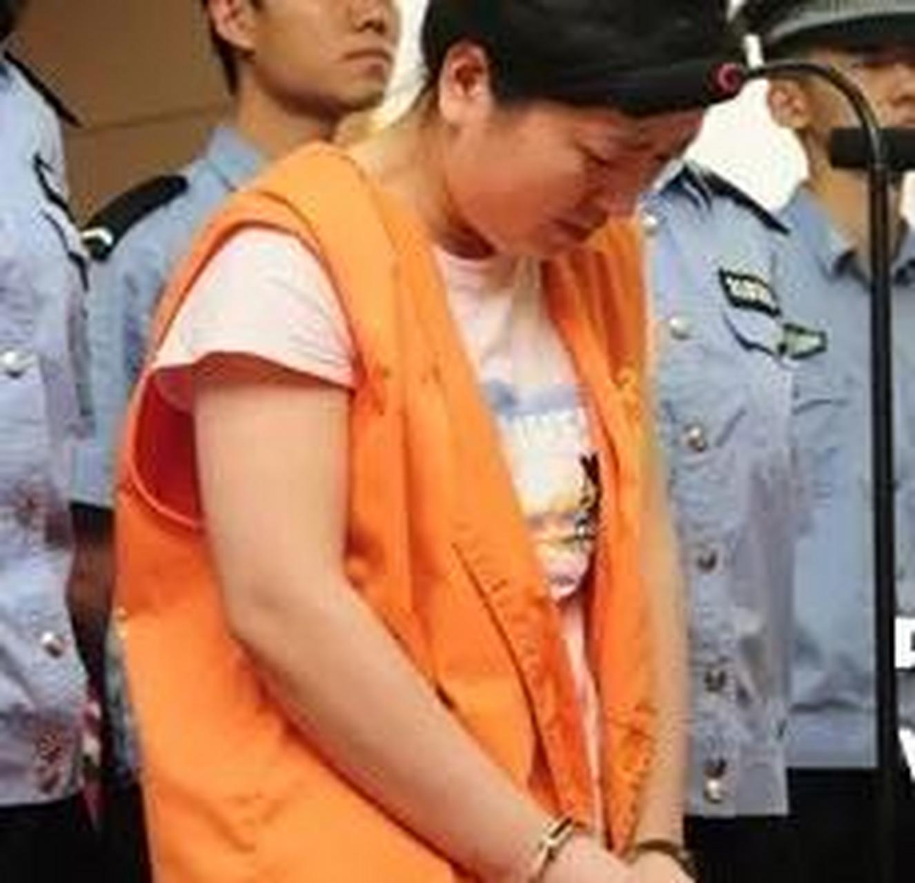 潘洁因交通肇事,被判处有期徒刑5年.