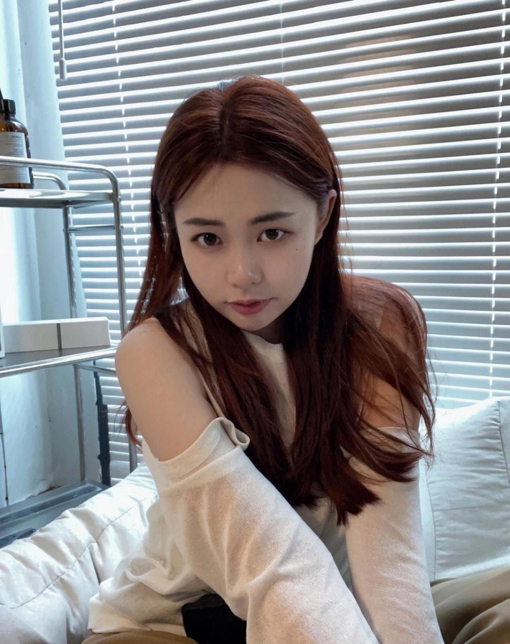 拍照灵魂就是眼神放空