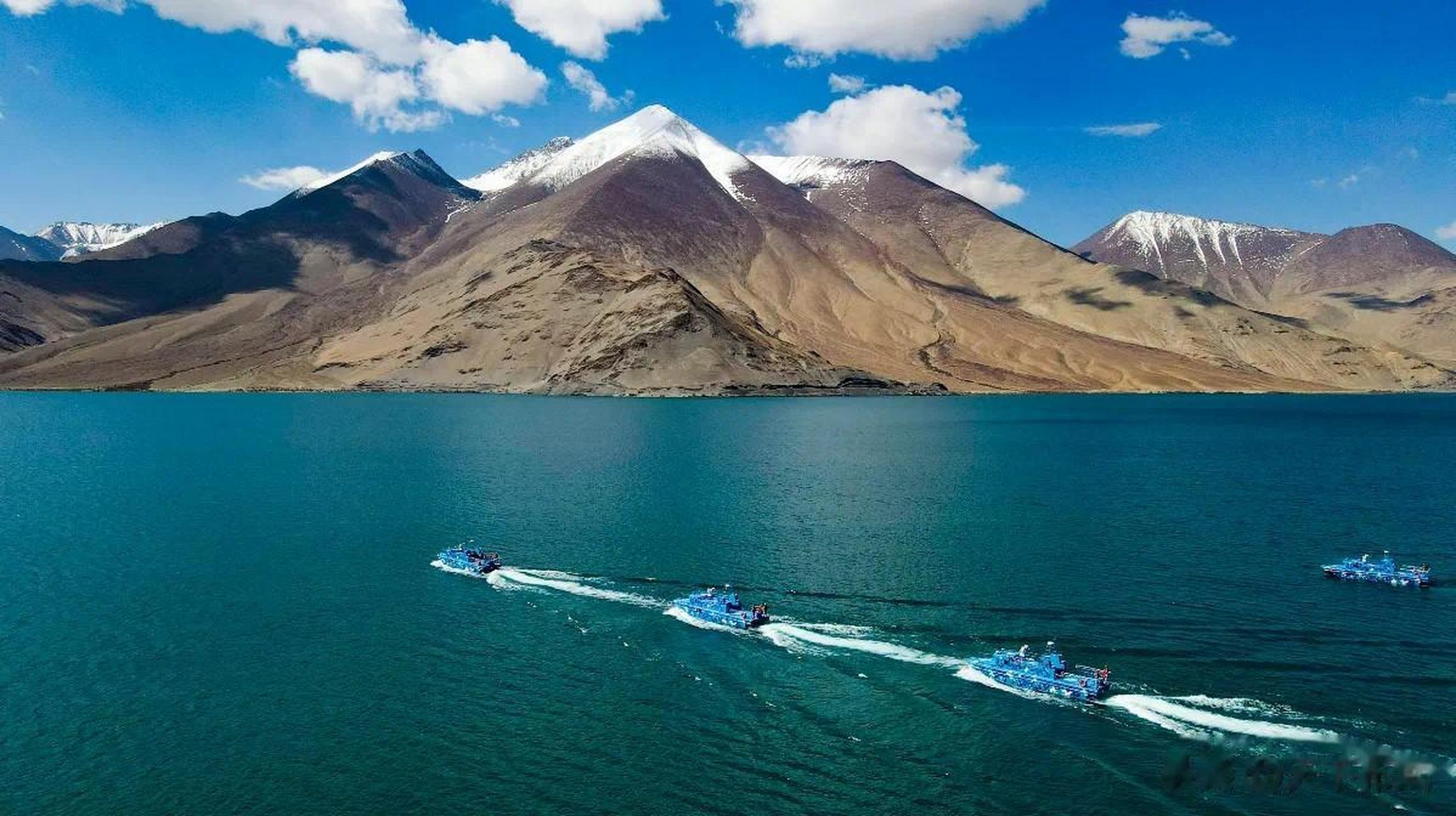 中国"西海舰队"——班公湖"海军",这个地方看起来是真漂亮啊!