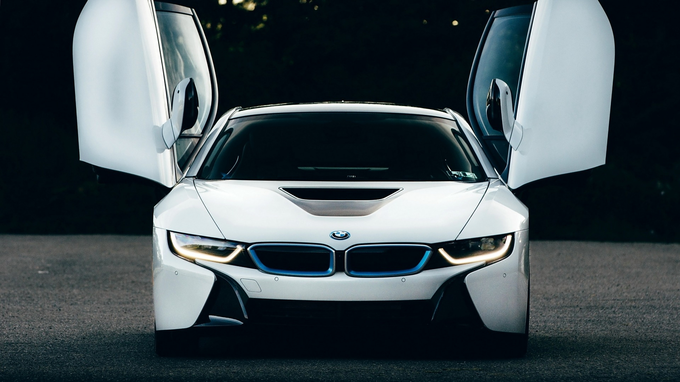 宝马 bmw 红色 白色 i 8#宝马i8