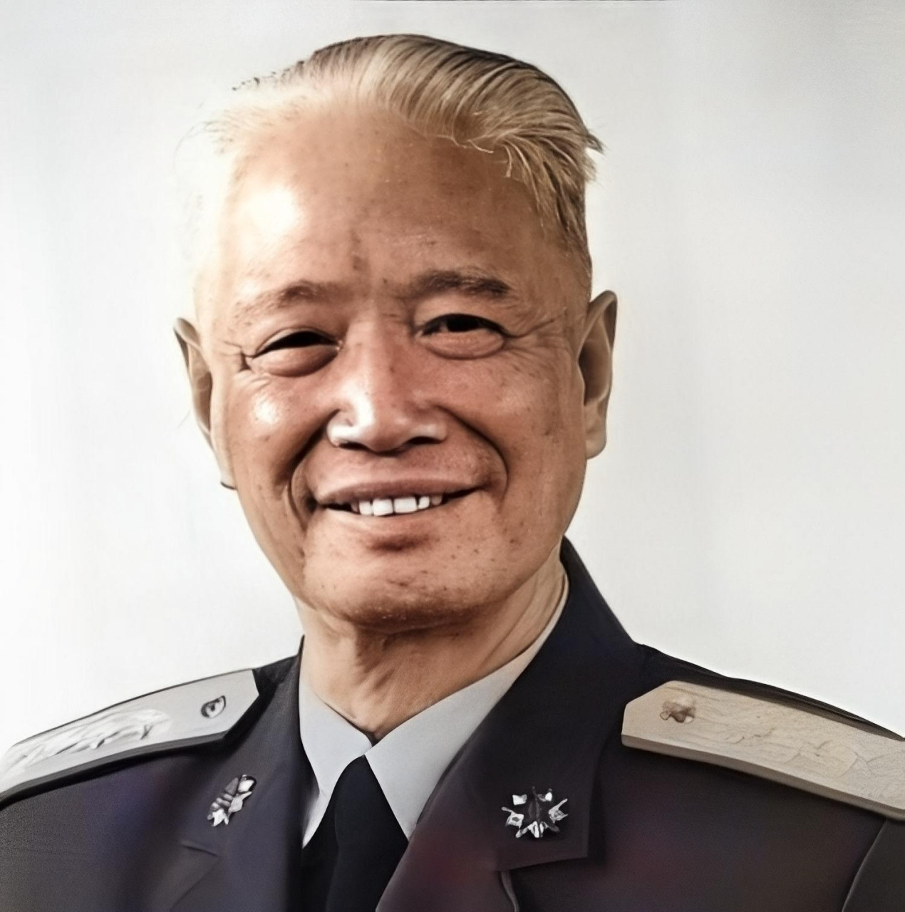 " 这是对张震·将军的一个极大的肯定和期待.