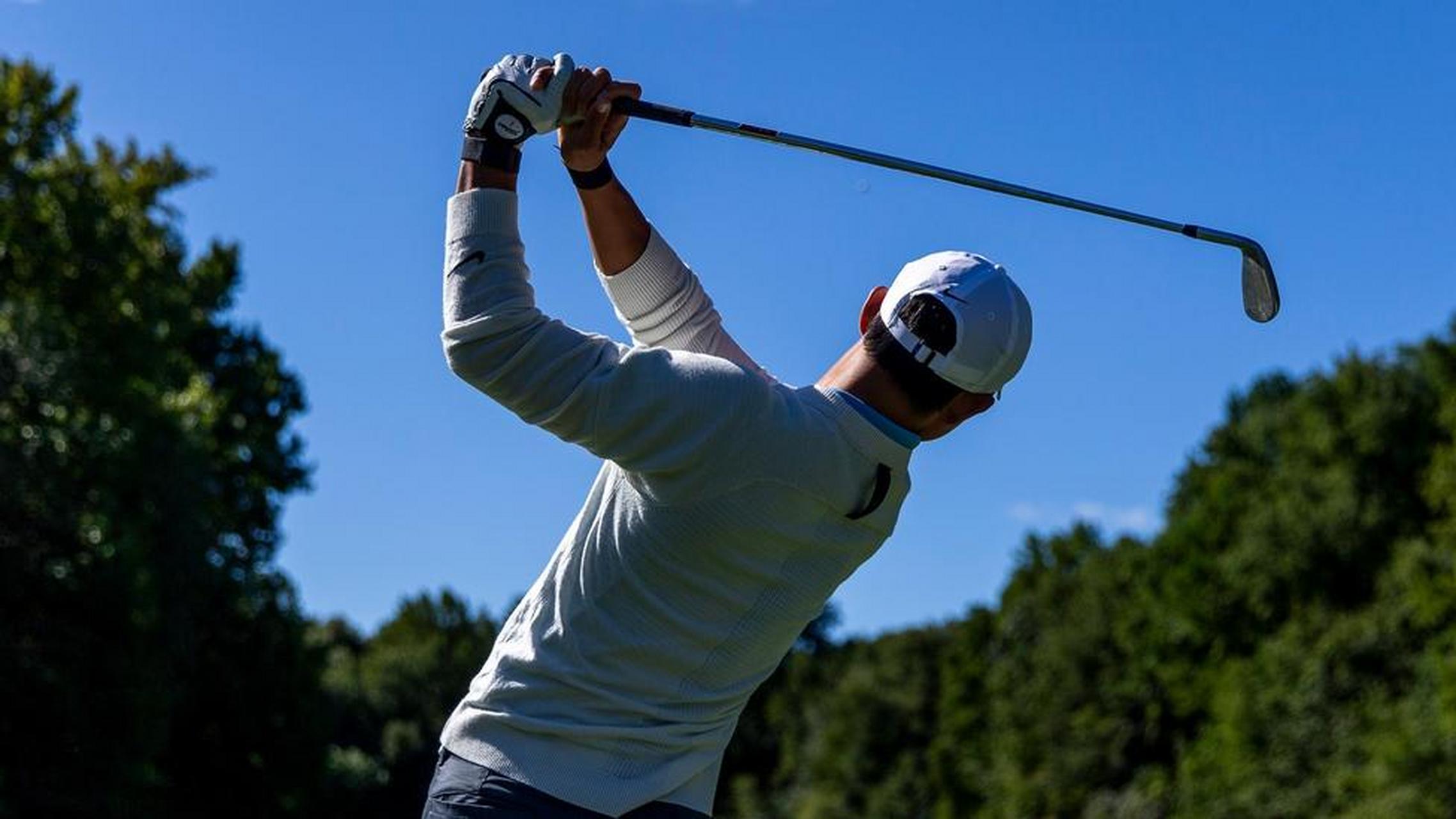 给大家推荐一个我的专栏——《高尔夫挥杆技巧入门到精通》,通过这