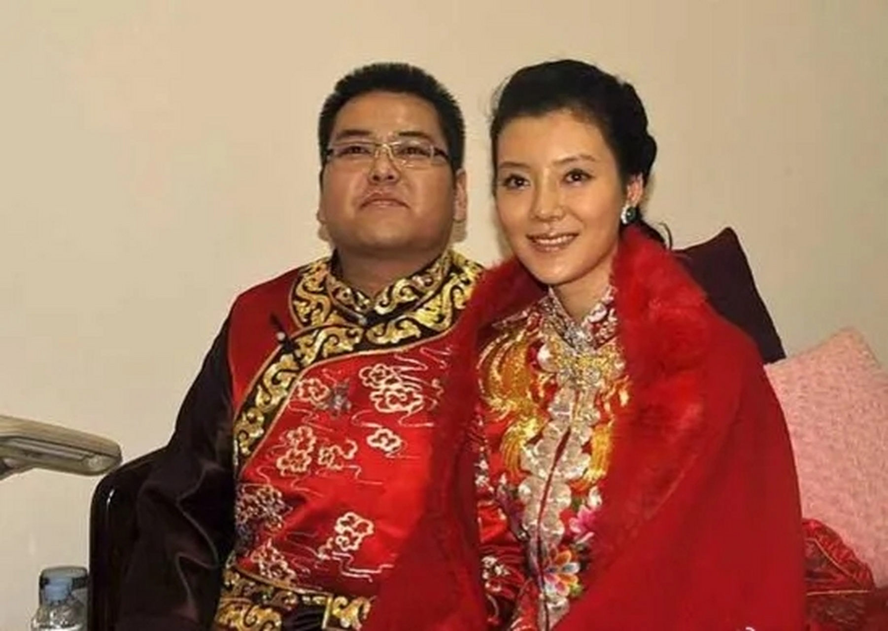 车晓和山西首富李兆会举行豪华盛大婚礼,当天年婚礼现场宴请500多桌