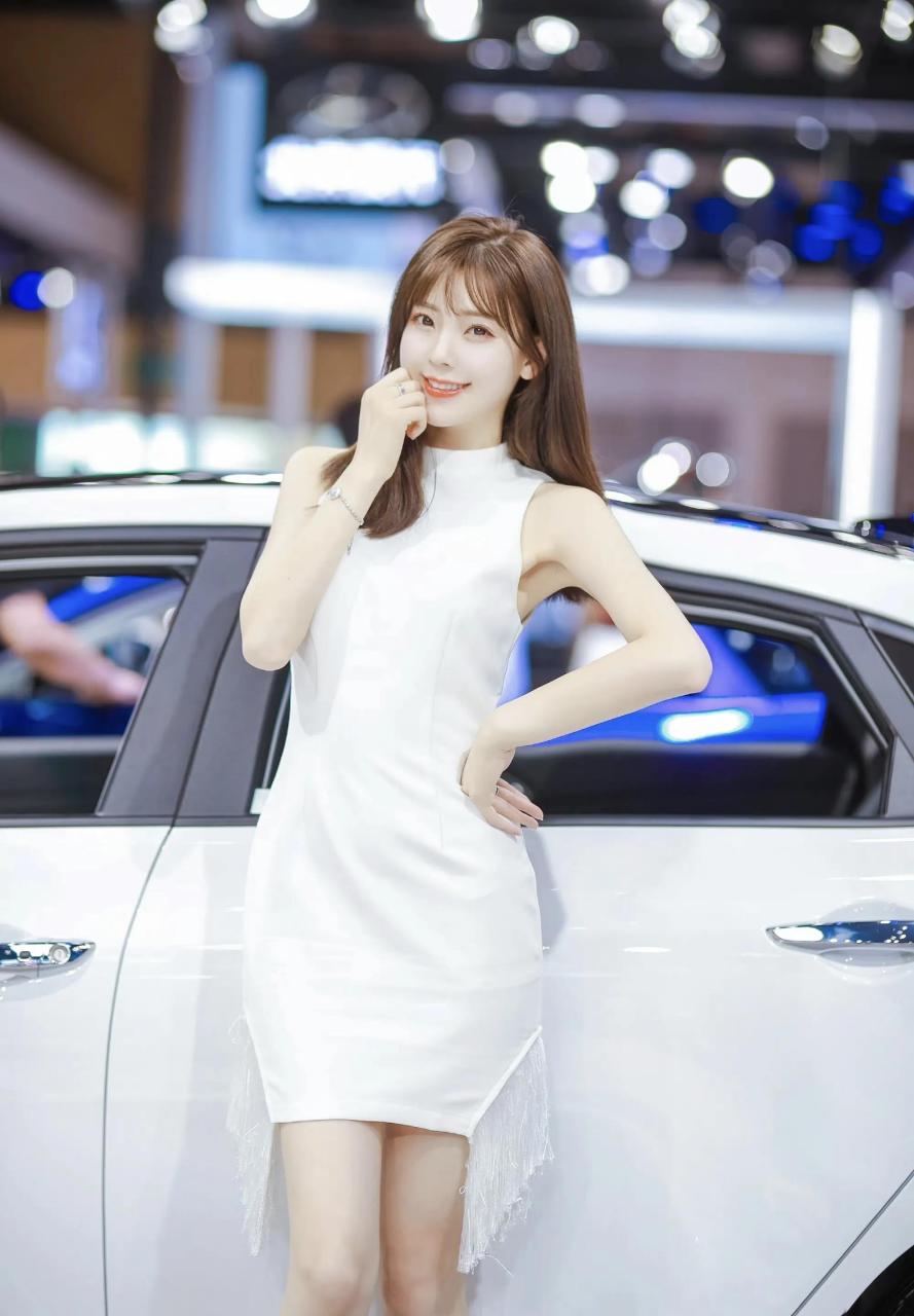 领动计划# 网红车模春晓,感觉如何?