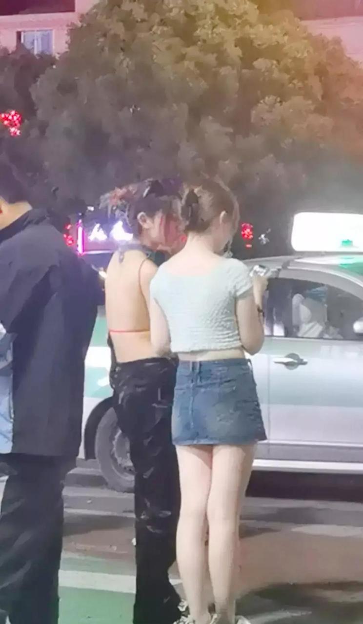 不正经的女人 表现图片