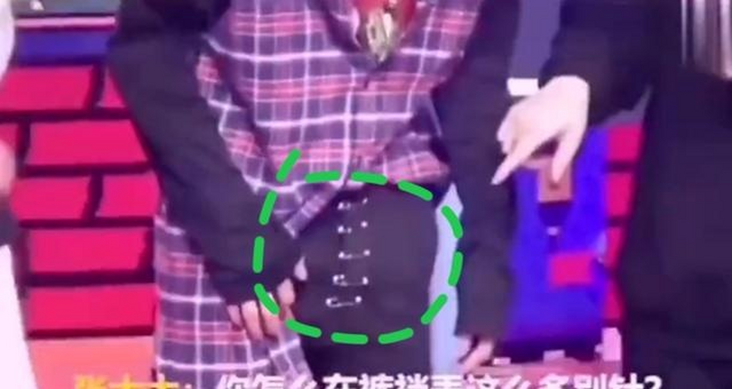 这样的王一博大家喜欢吗?有没有被她的可爱他的直爽给吸引呢?