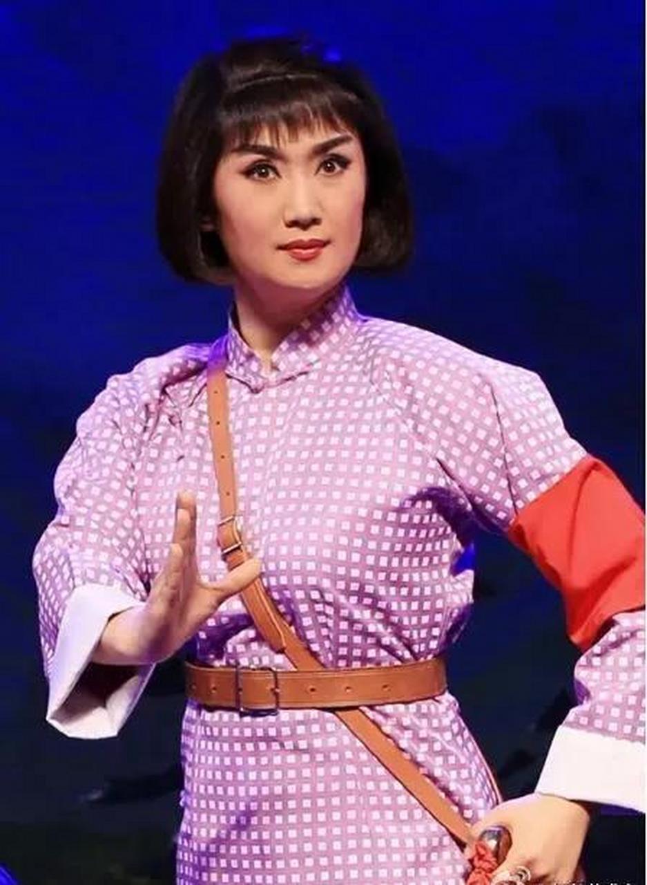 现代京剧《杜鹃山》 主人公:柯湘