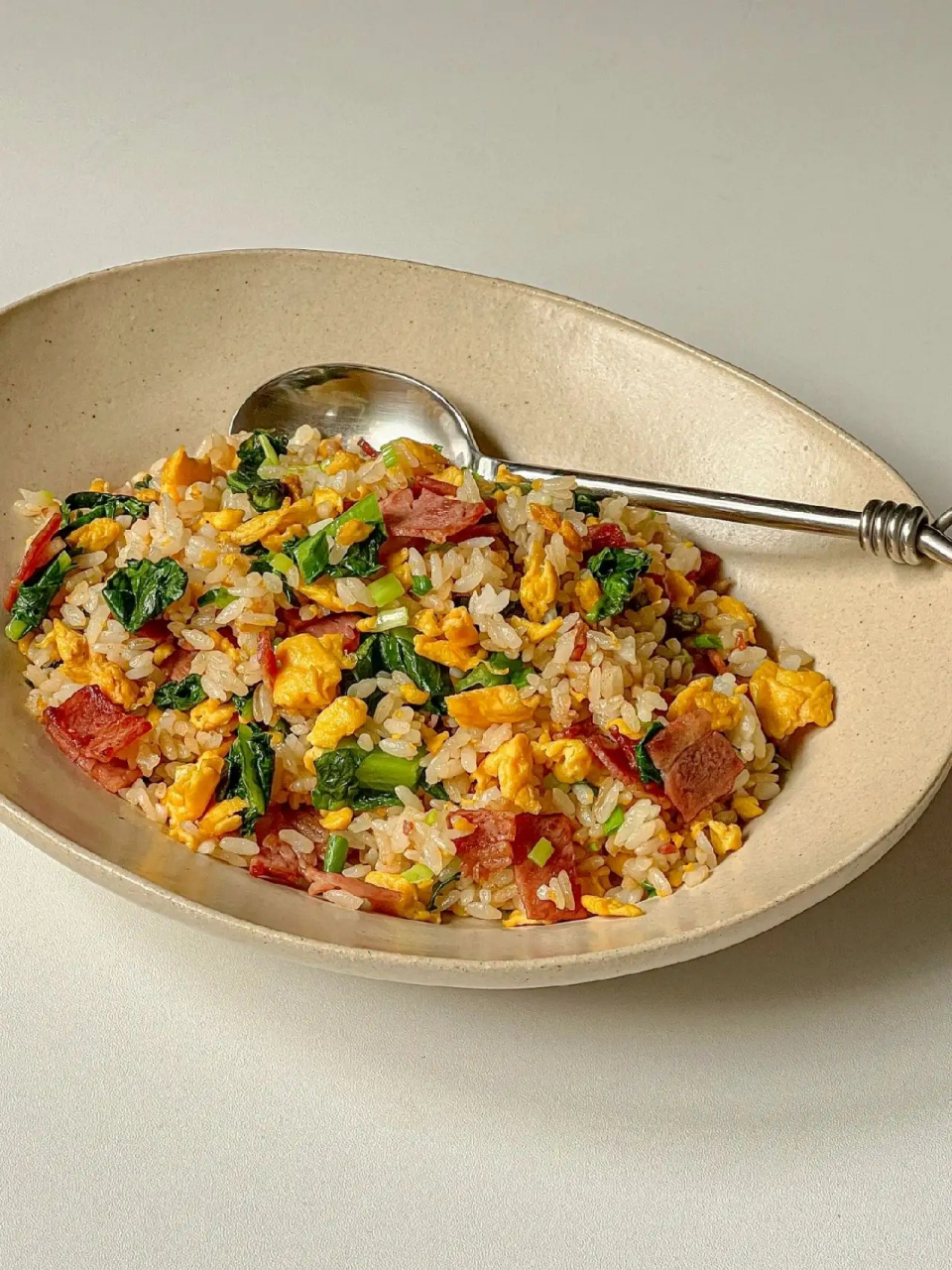 懒人必备青菜培根蛋炒饭巨好吃 米饭的神仙吃法6015 这么好吃又粒