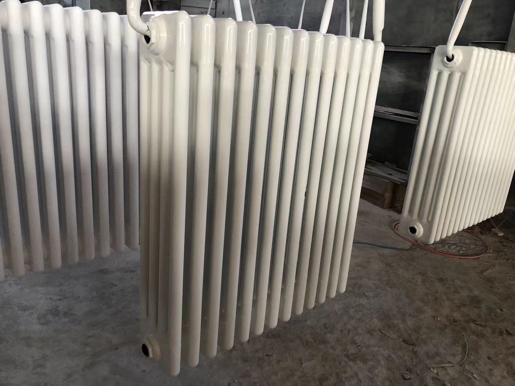 按外形分:可分为圆柱型,方型和柱型.