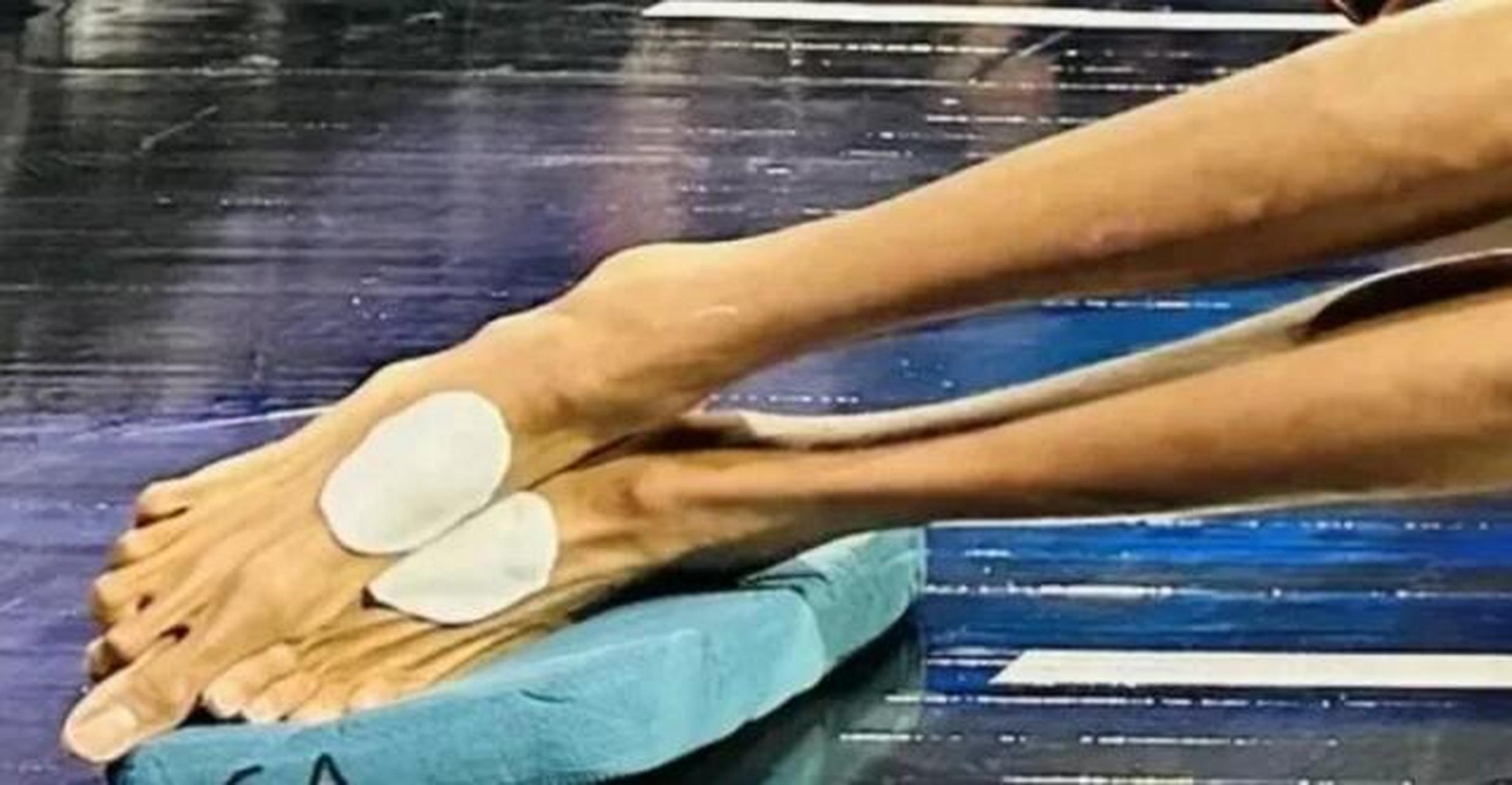 这也太夸张了吧,nba状元热门文班亚马的脚掌有些异