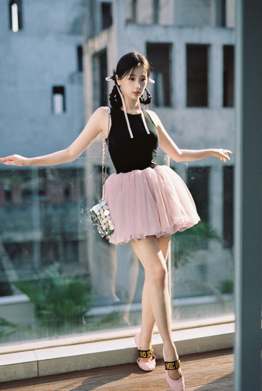 当虞书欣的粉丝应该很幸福吧,营业这么频繁.