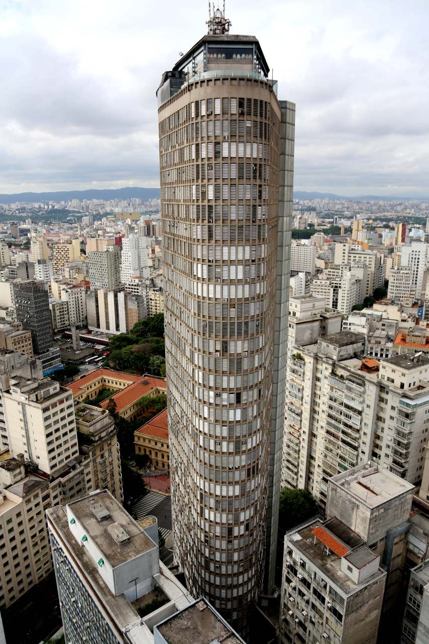 圣保罗第一高楼:意大利大厦,位于巴西第一大城市圣保罗市中心.
