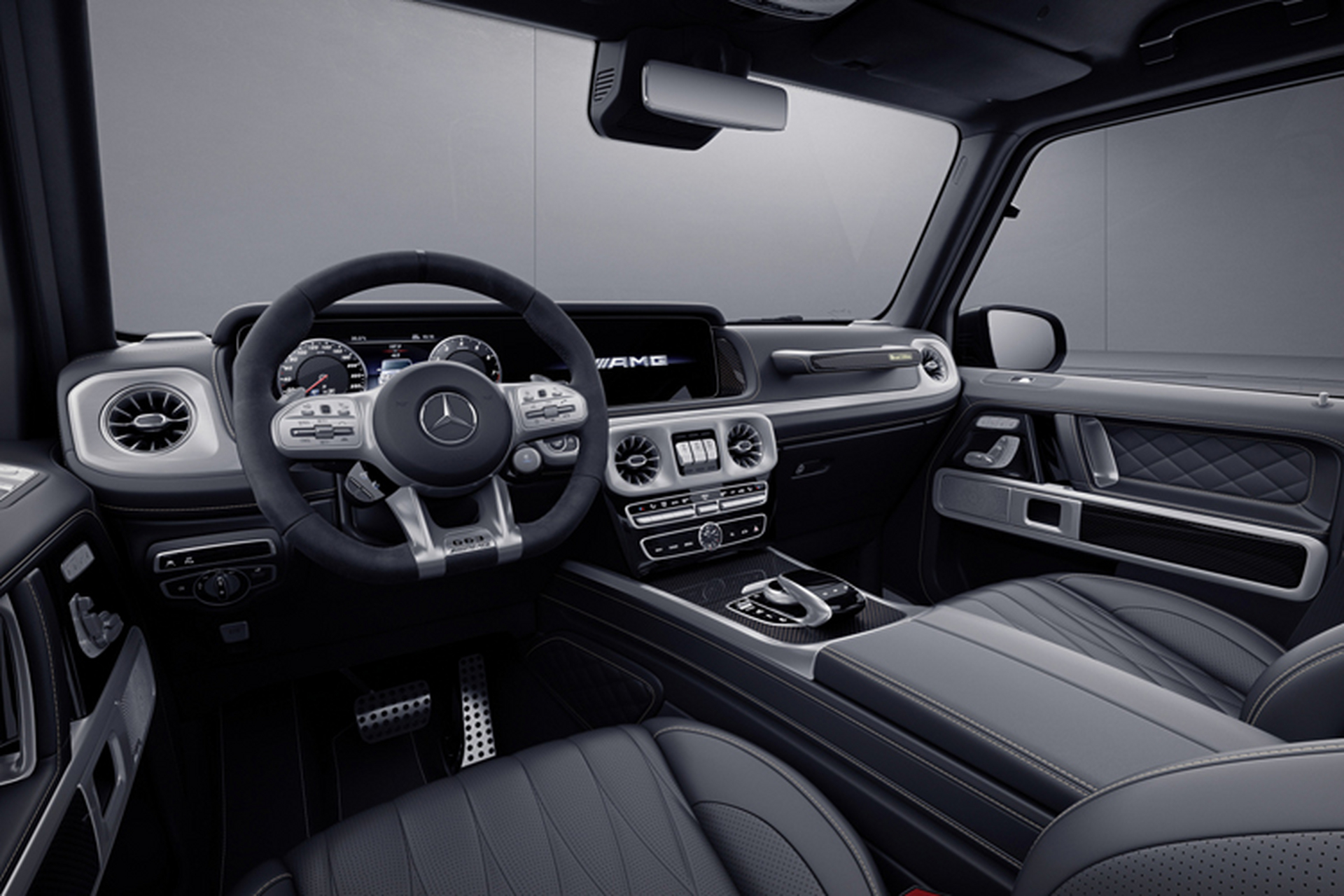 继奔驰g350,g500之后,新款梅赛德斯-amg g 63也正式国内上市.