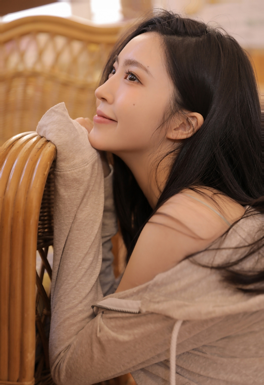 知性气质御姐美女纯情甜美私房写真