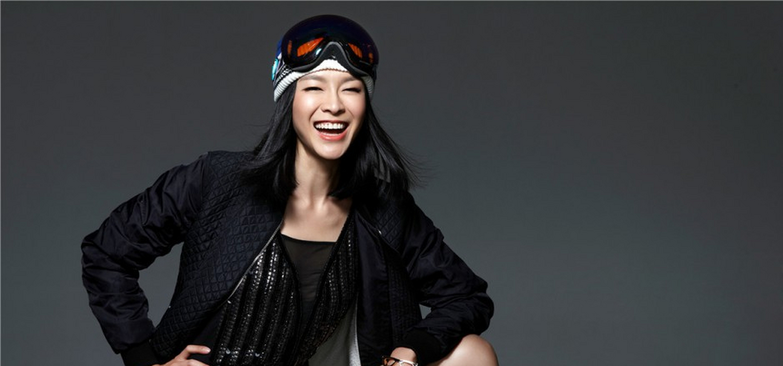 李艾嫁给自己的经纪人,声称肥水不流外人田