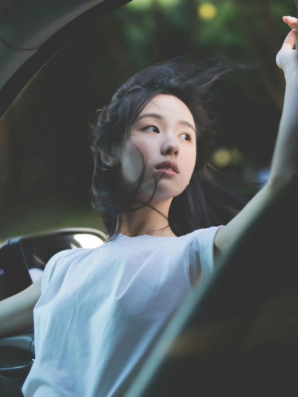 审美积累   风 摄影师:林初寒 出镜:陈都灵  到底是谁没被这组图美到