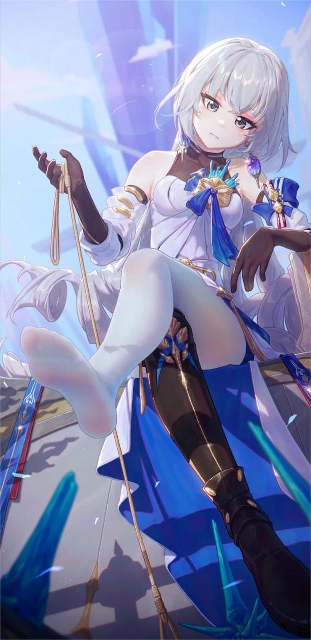 崩坏布洛妮娅穿着白色丝袜和黑色长靴,她的长袜紧贴着她的双腿,完美地