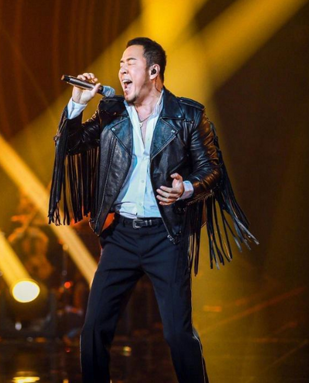 朱之文和杨坤谁唱歌比较好?