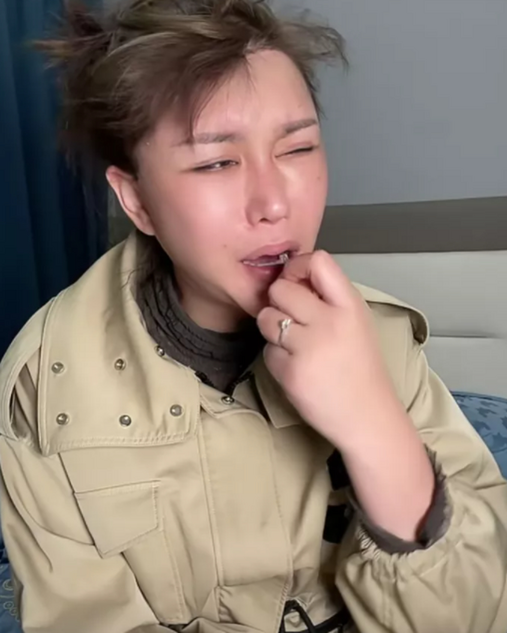 這個王美娜到底是男的還是女的?第一次看ta說話嚇我一跳!