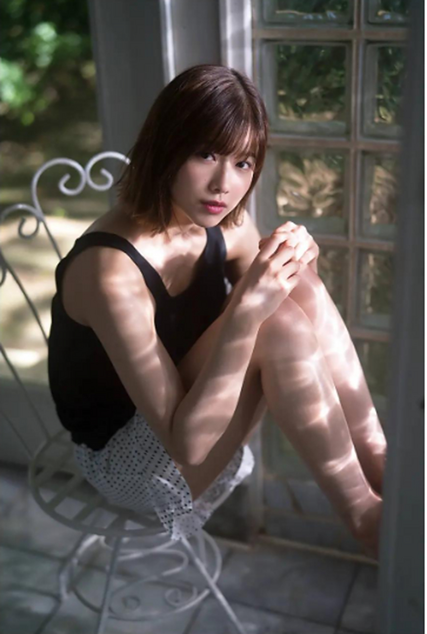 清新可爱的日本女孩渡边理佐