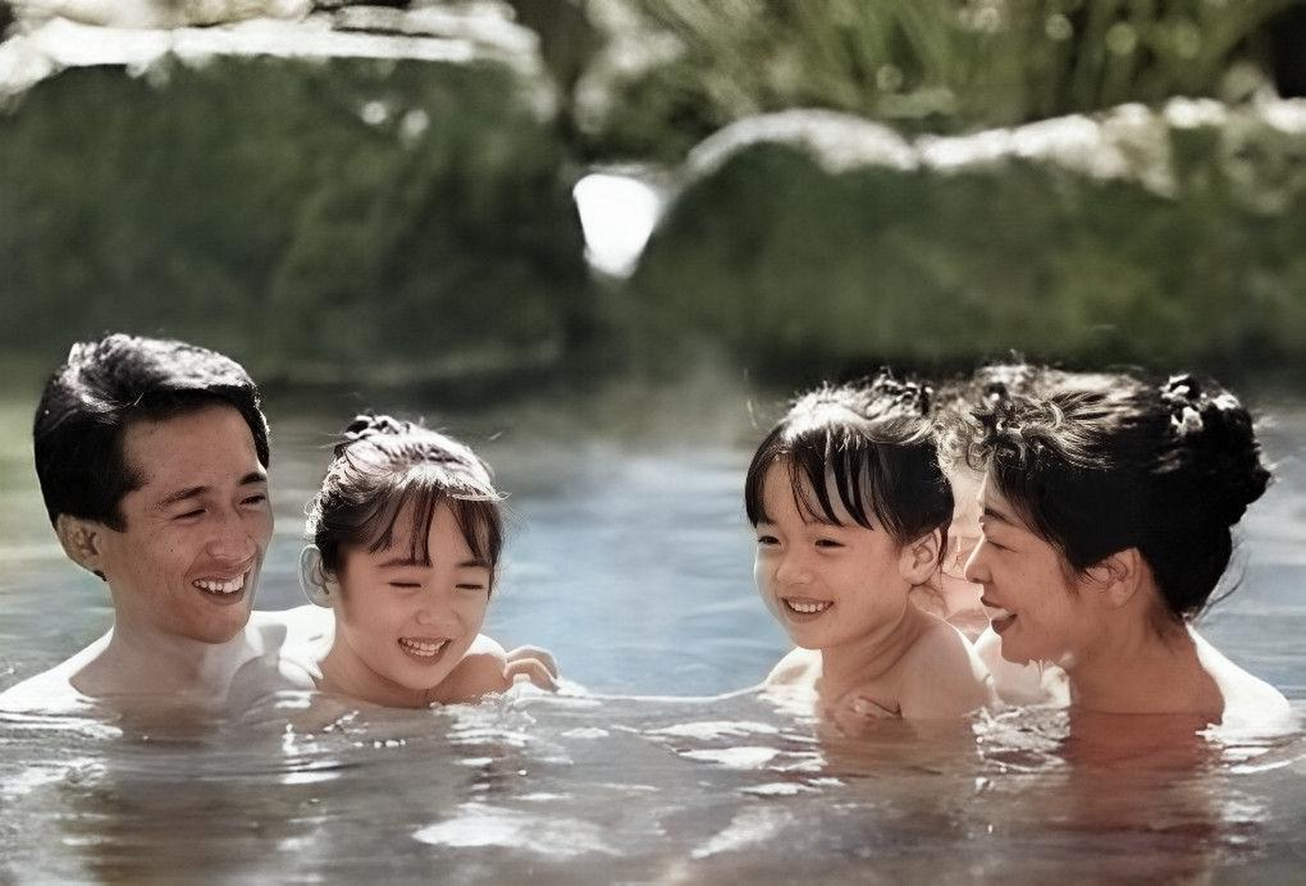 你见过日本男人和女人一起洗澡吗?看起来难以忍受