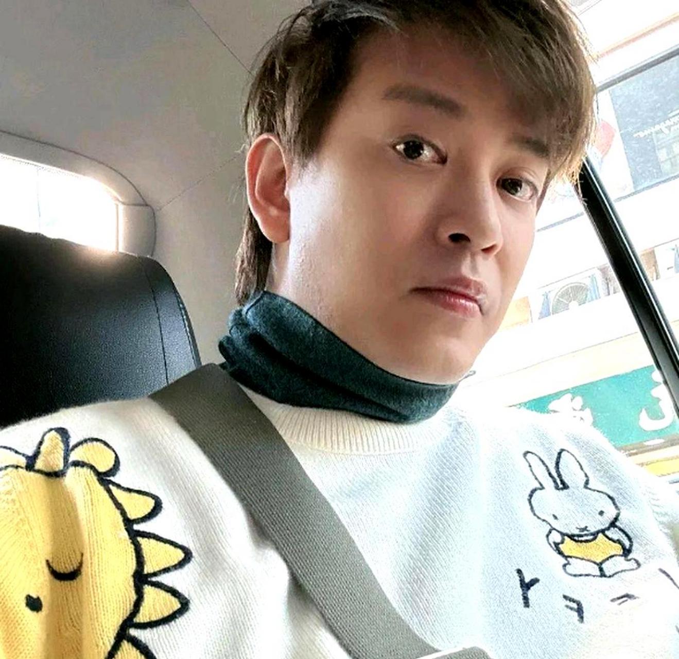 陈晓东参加了香港的"亿万驸马"聚会,黎诺懿和伍富桥也都带着亿万身家.