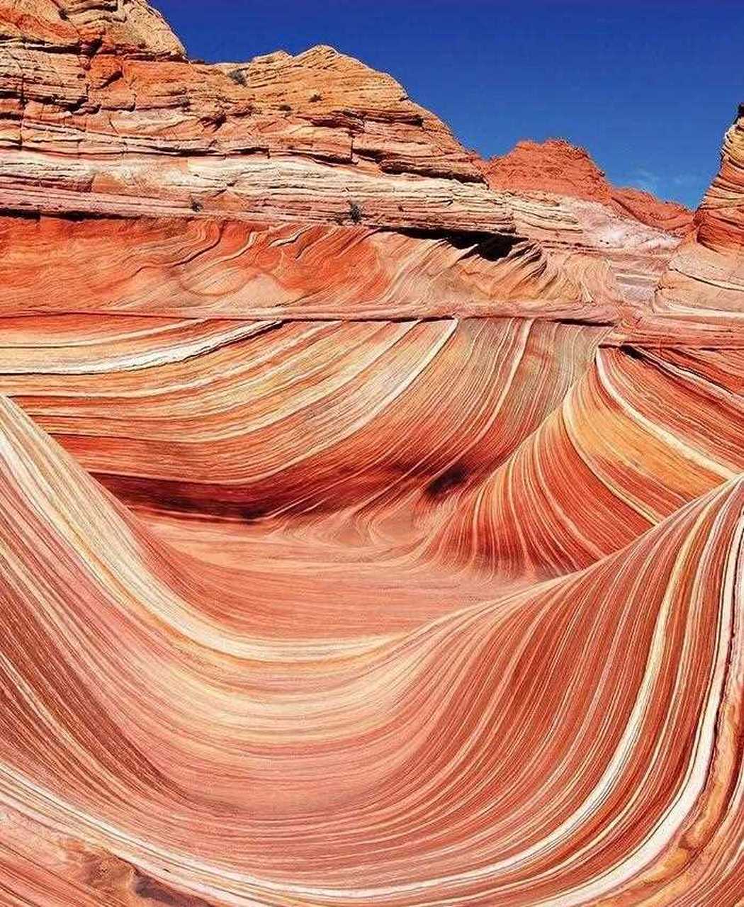 波浪谷,官方名字叫coyote buttes north,因为岩石表面的波浪而被称为