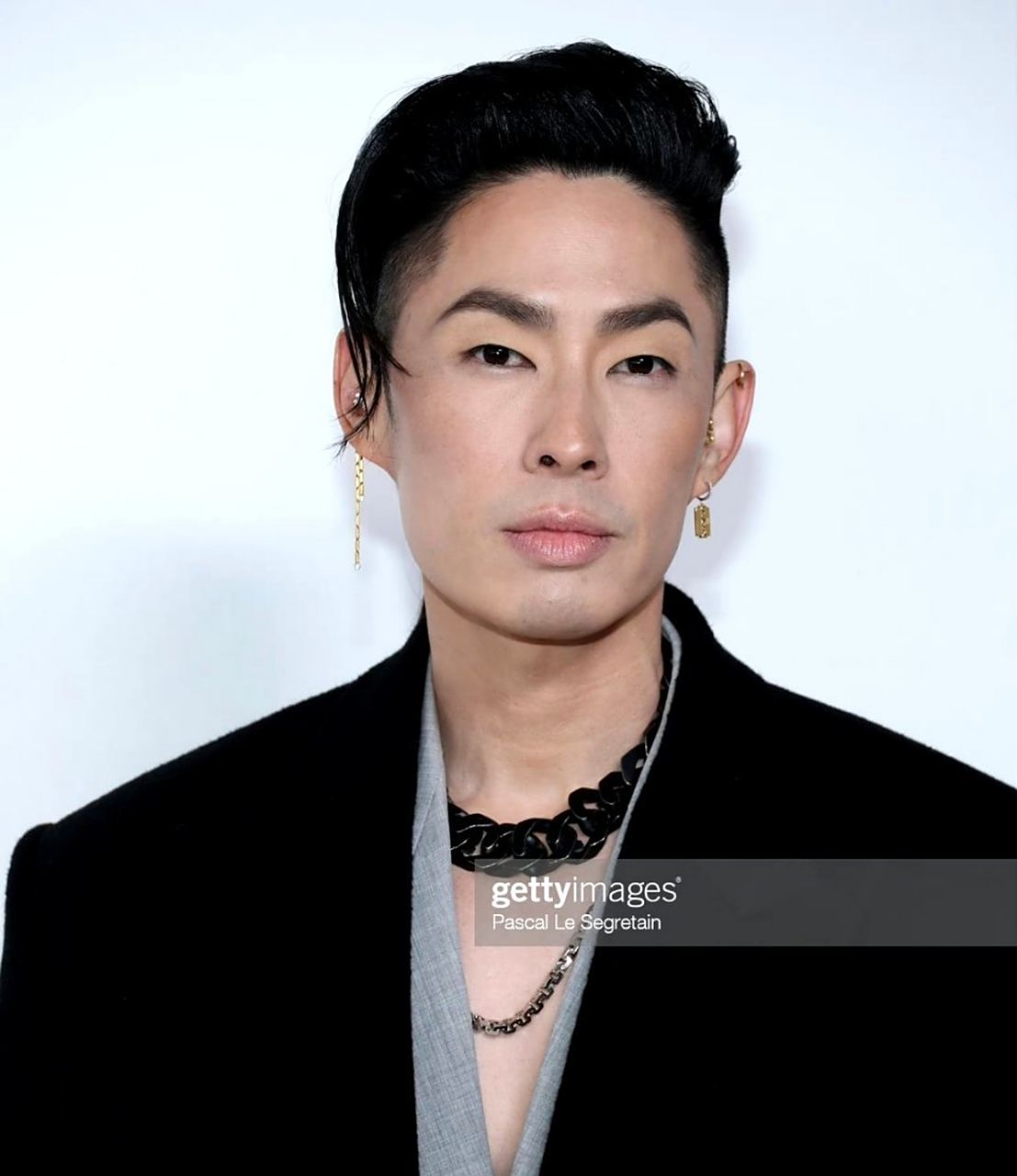 吴建豪高清图 接上一条如想问为什么, 原因是情绪化较多又包容力弱还