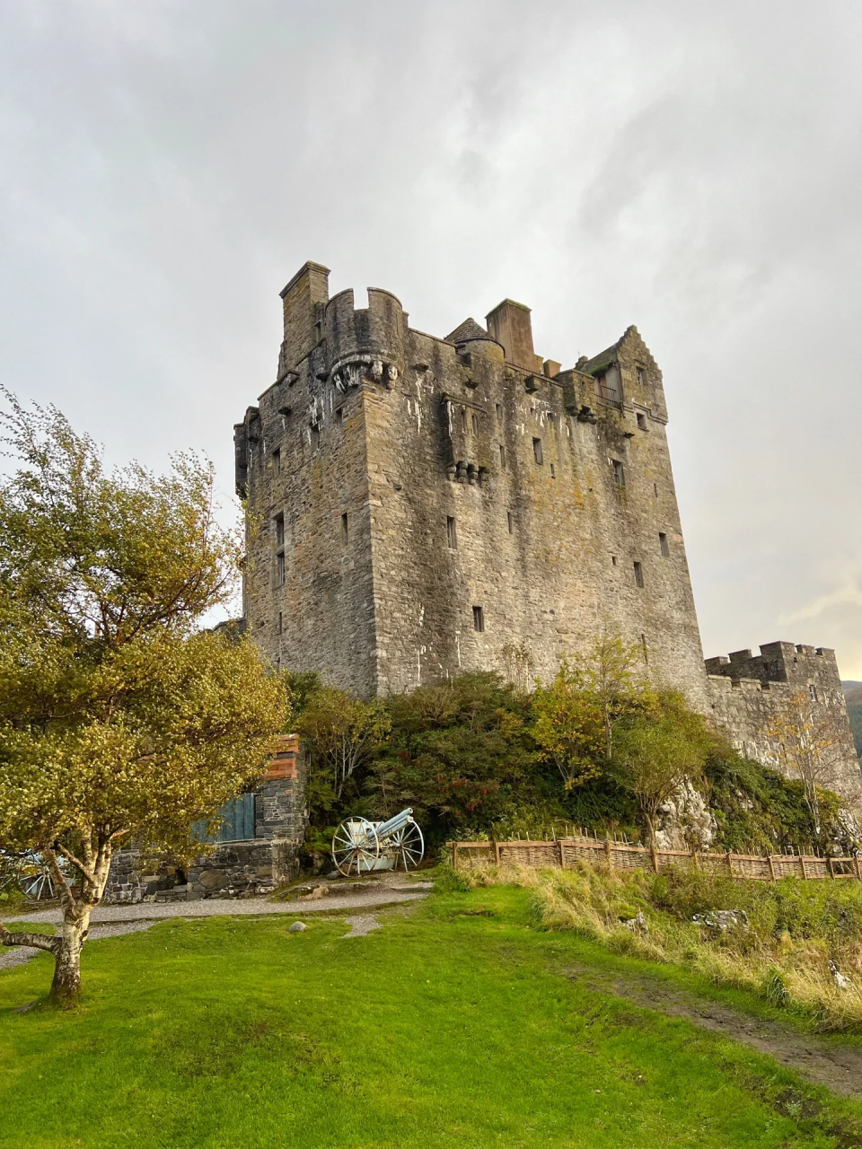 首先,让我们来到威廉堡(fort william)吧!这里是