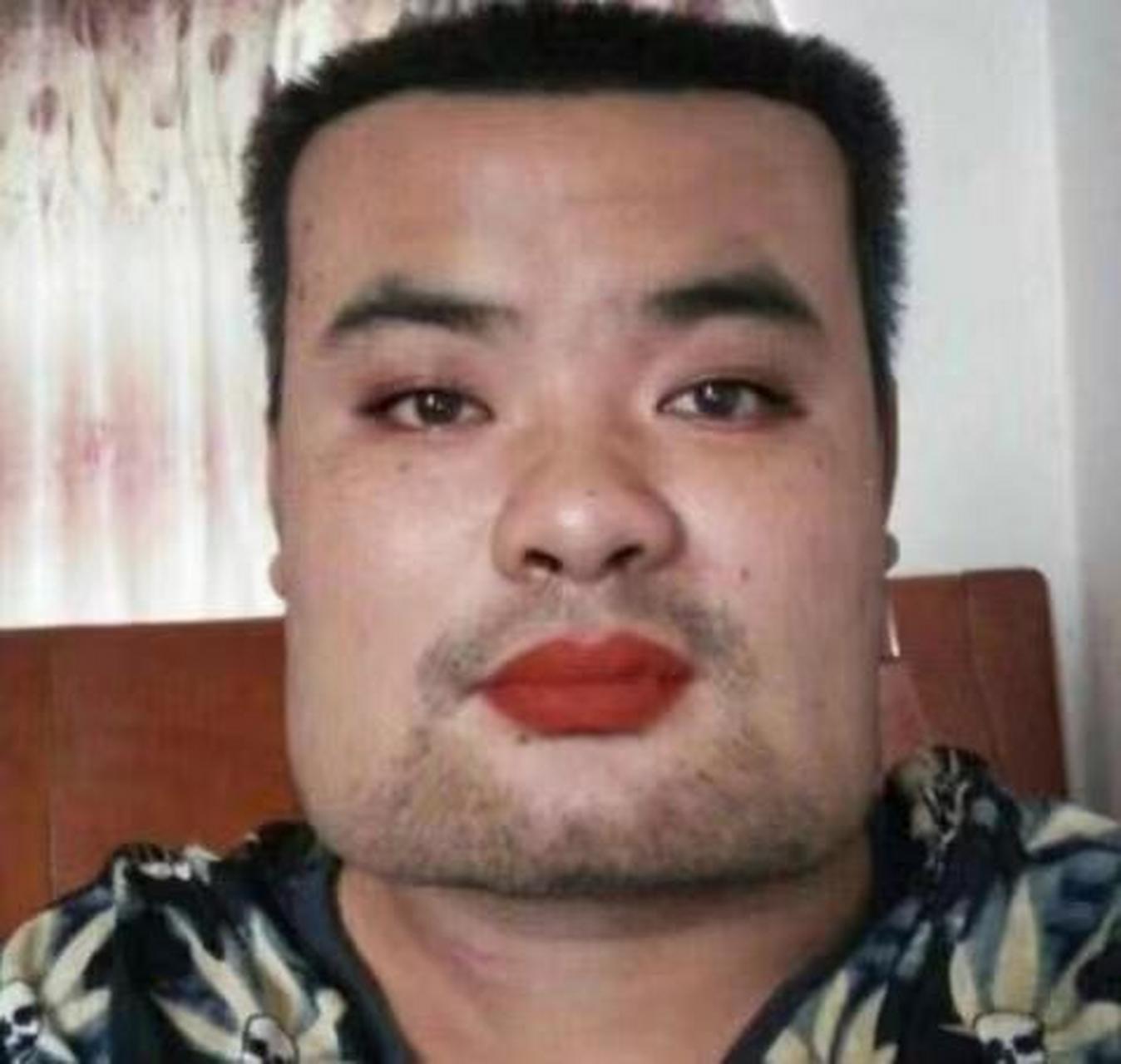 这国字脸也是相当标准了
