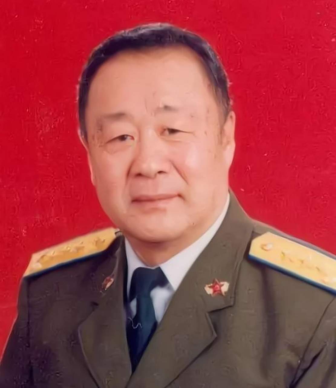 65岁授上将军衔,曾任空军司令!  22岁参军抗美援朝!