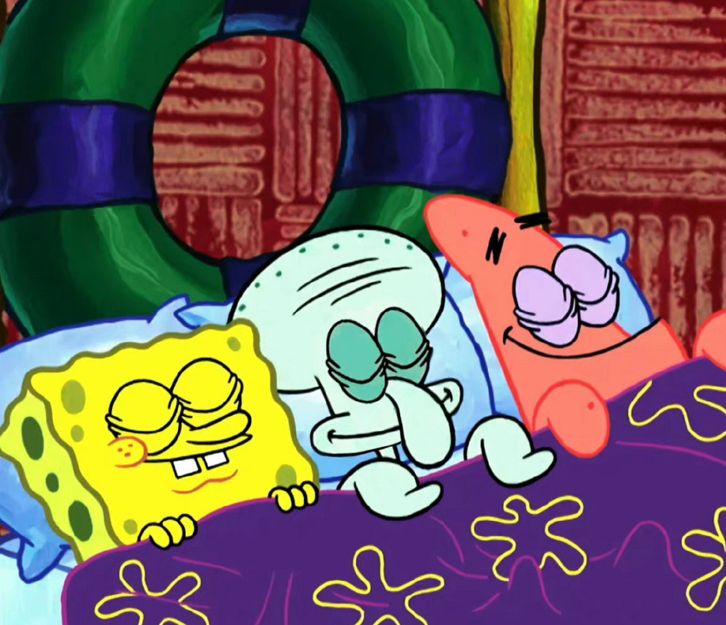 海绵宝宝派大星和章鱼哥三个一起躺在被窝里的样子,好治愈,岁月静好的