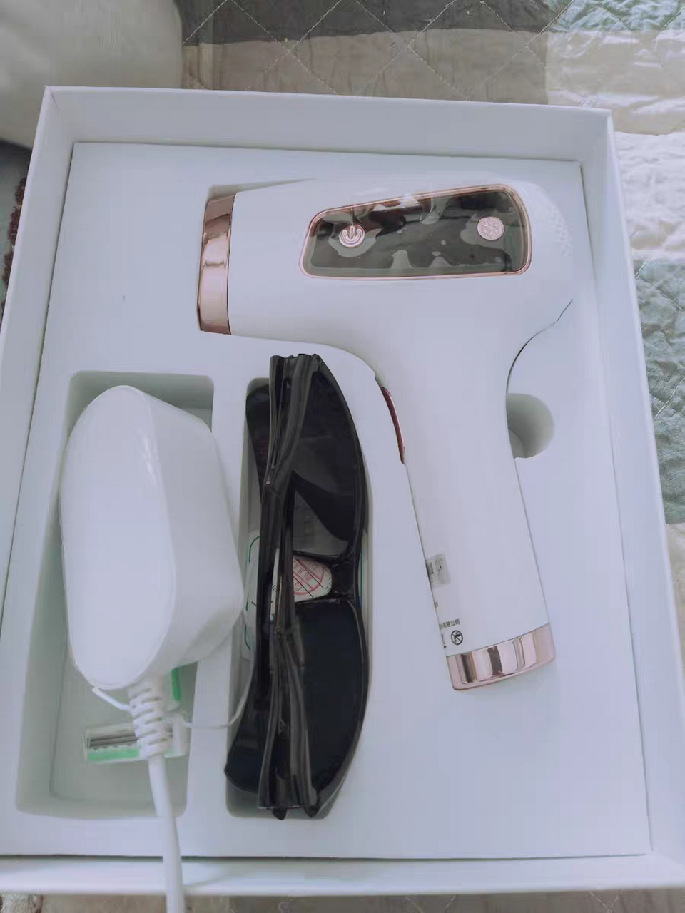 silkpro激光脱毛仪,拯救你的情人节 #520好物推荐# #居家好物#  和