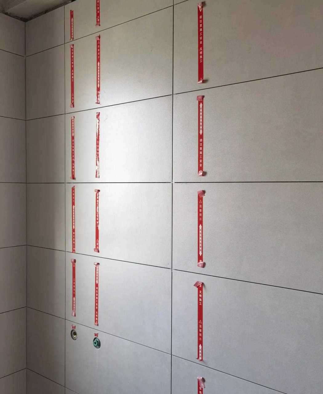 水电标识胶带断开贴,方便美缝施工,这小心思到位了[m"icdrop]