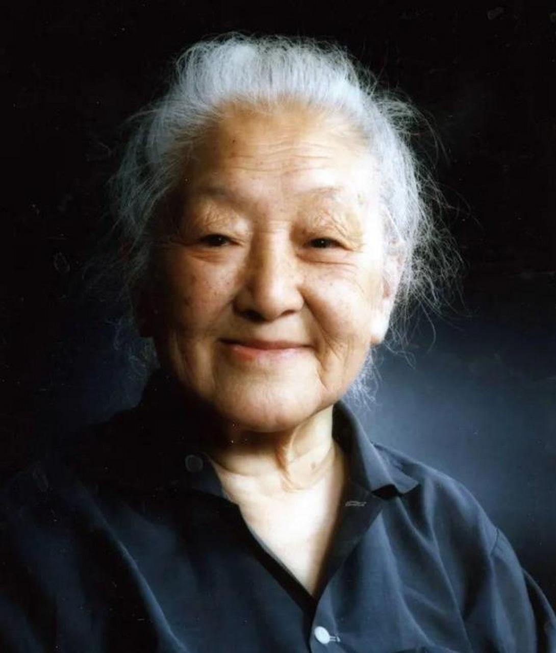 1978年,"两弹元勋"钱三强的夫人何泽慧去市场买菜,小