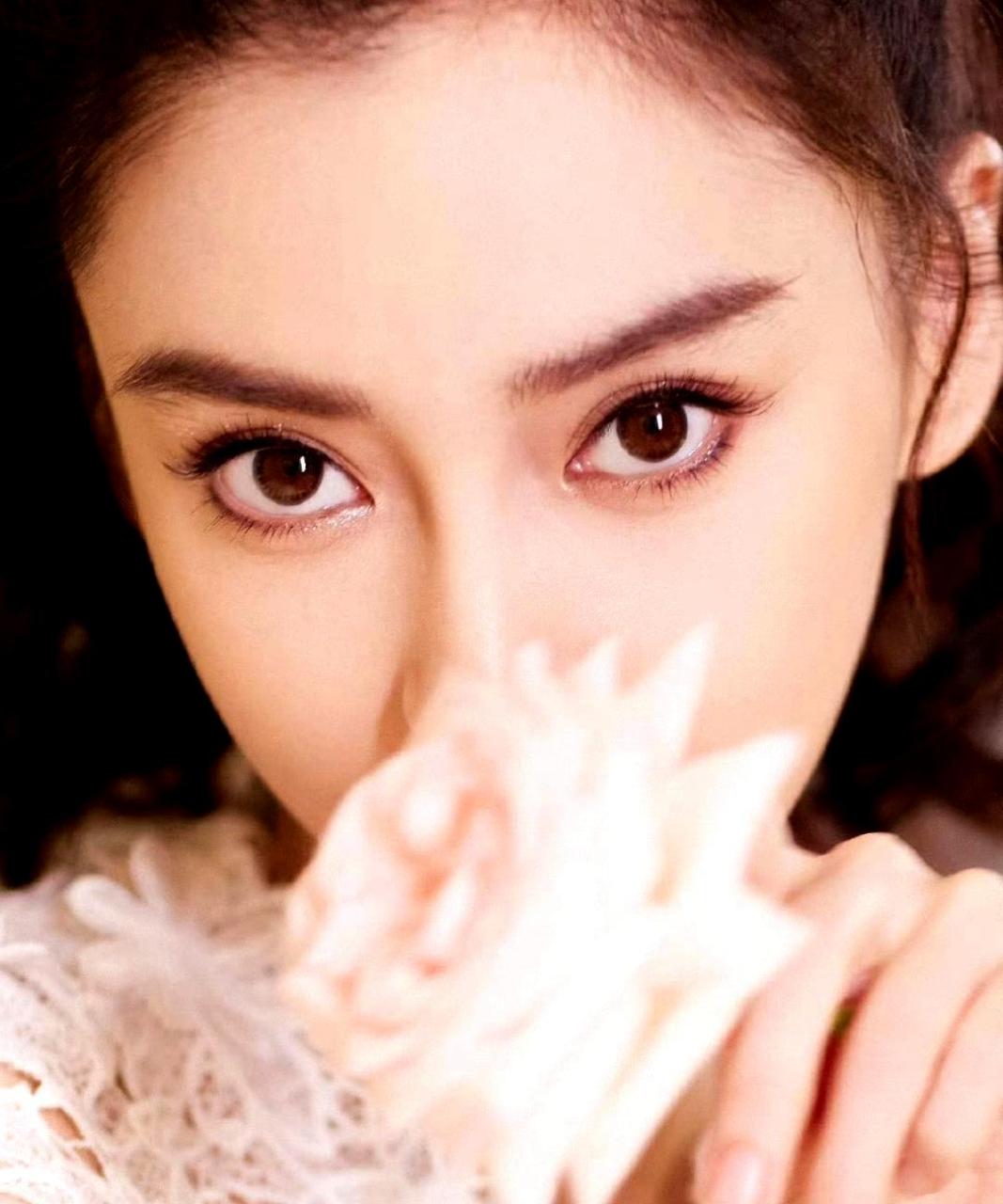 angelababy的眼睛非常美丽!