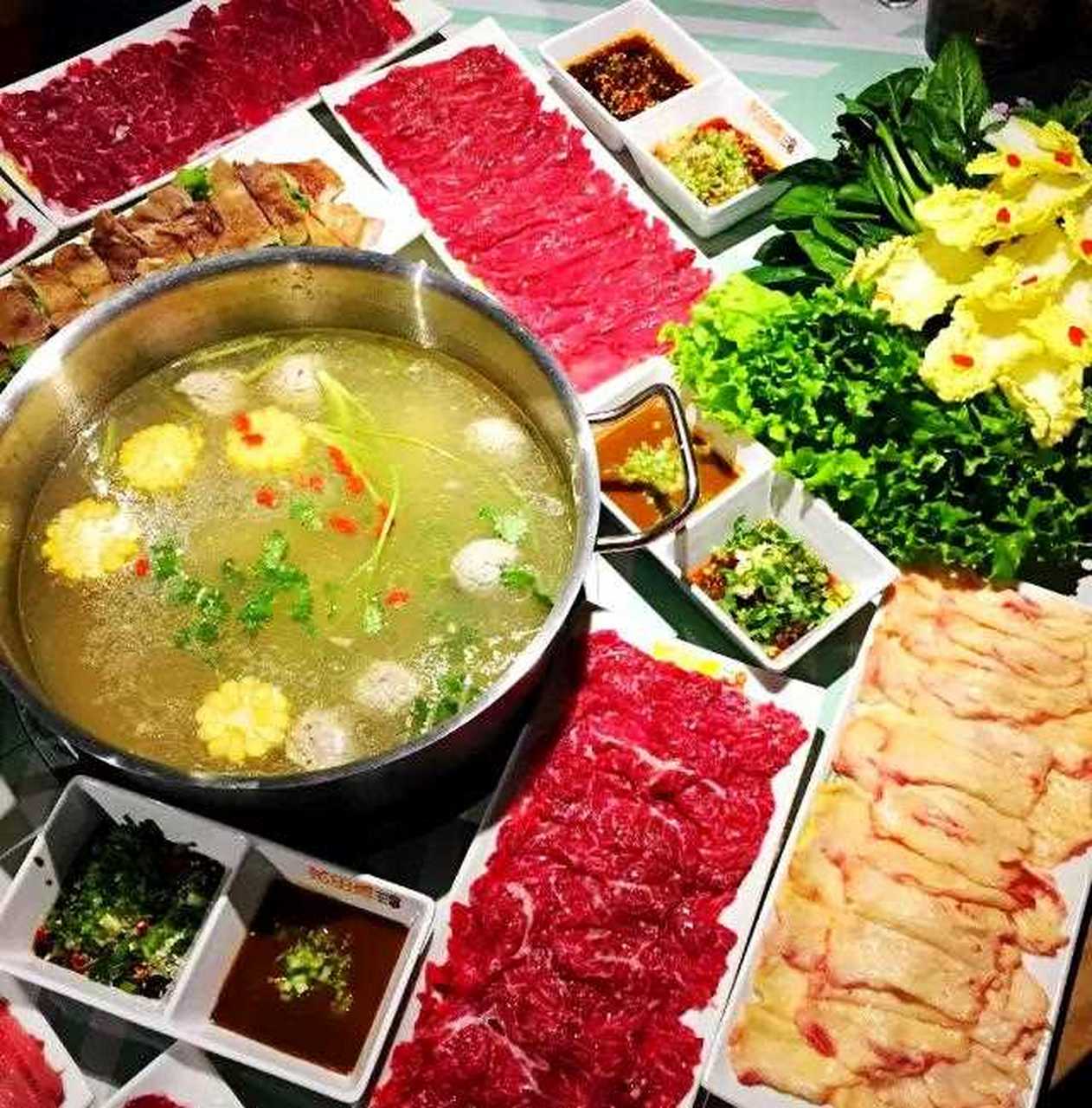 花田煮臻牛火锅终于开到银川金凤万达啦.