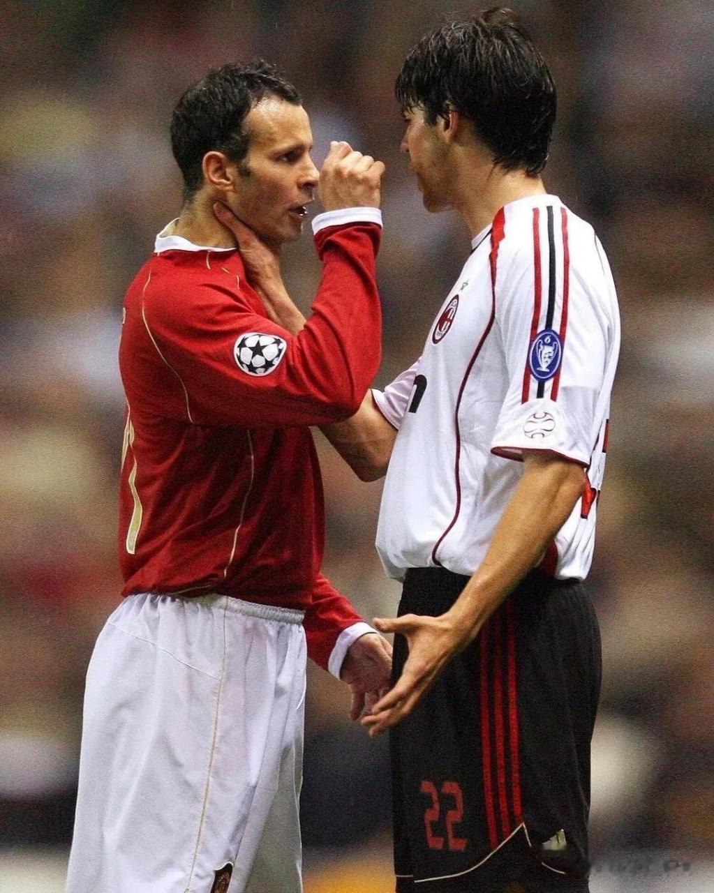 加图索告诉我,卡卡想给我道歉,但他不会说英语.