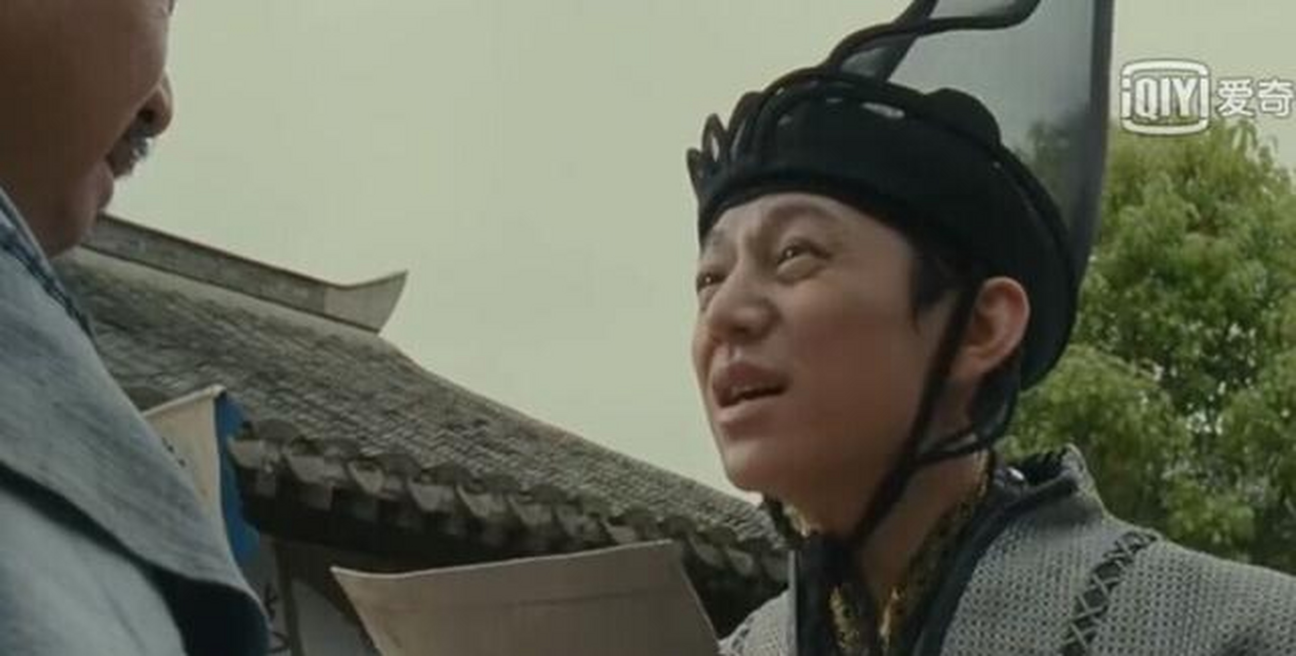 2009年,阿朵参演电视剧《娱乐没有圈》.