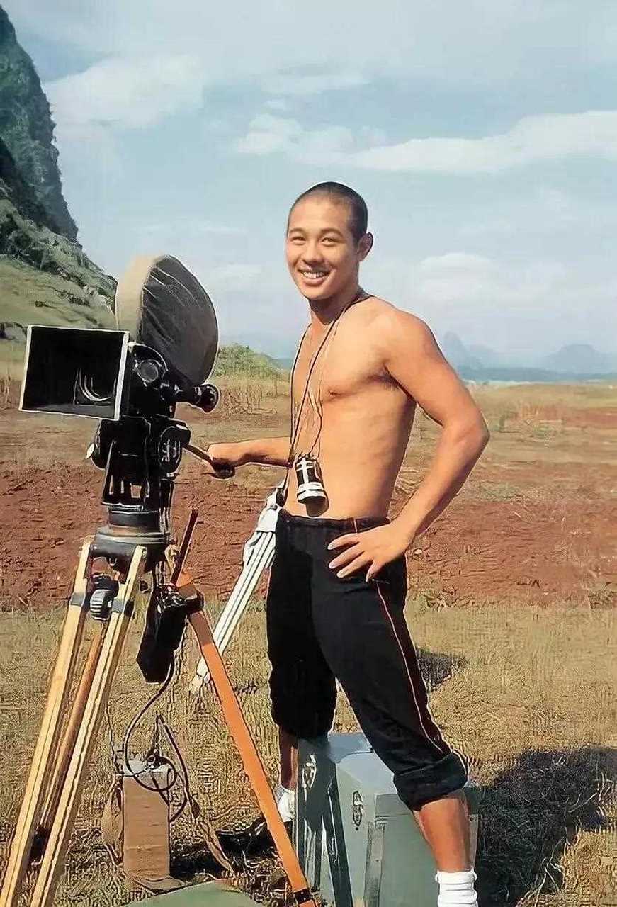 1983年的李连杰,风华正茂.