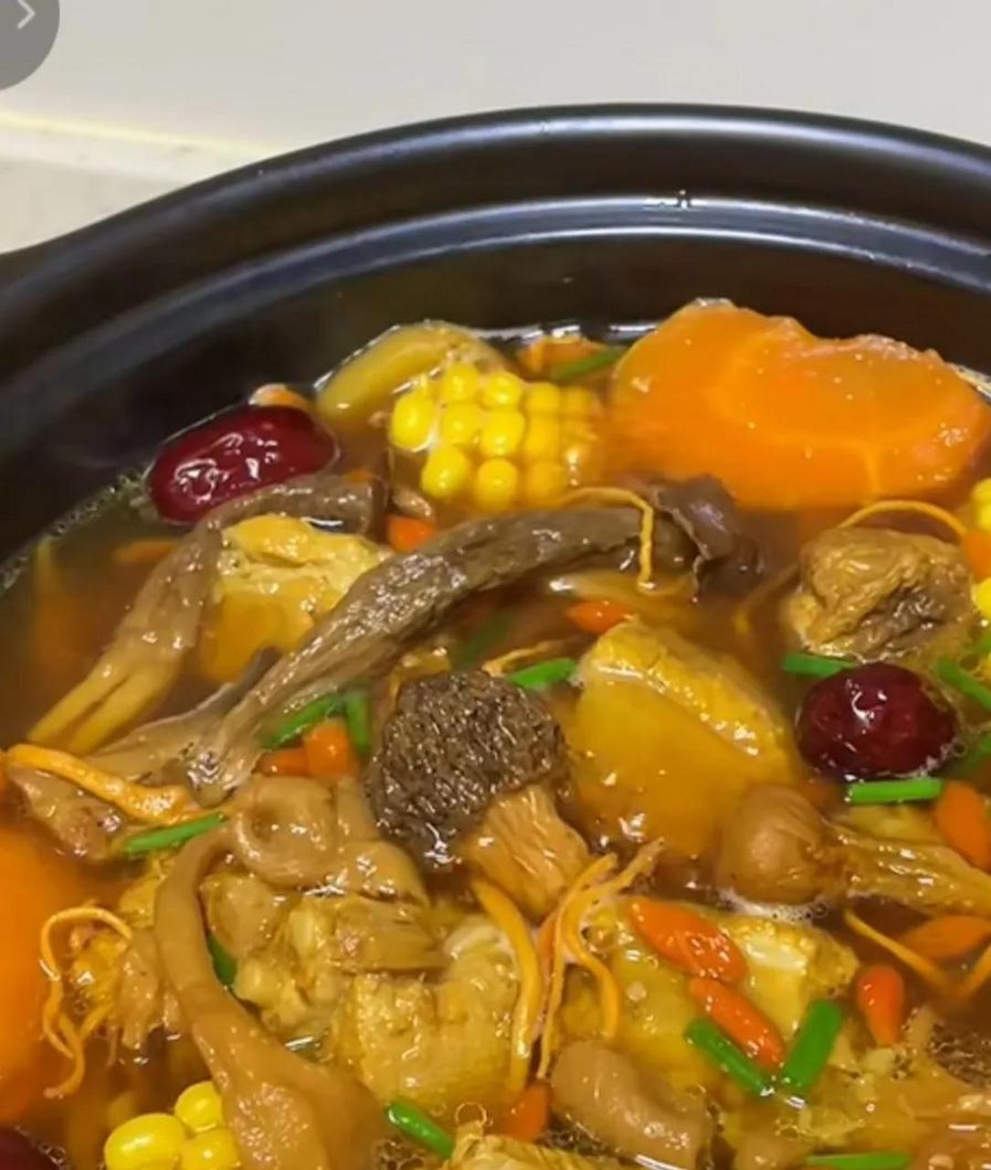 领动计划# 蘑菇排骨汤,连喝3碗都不腻.