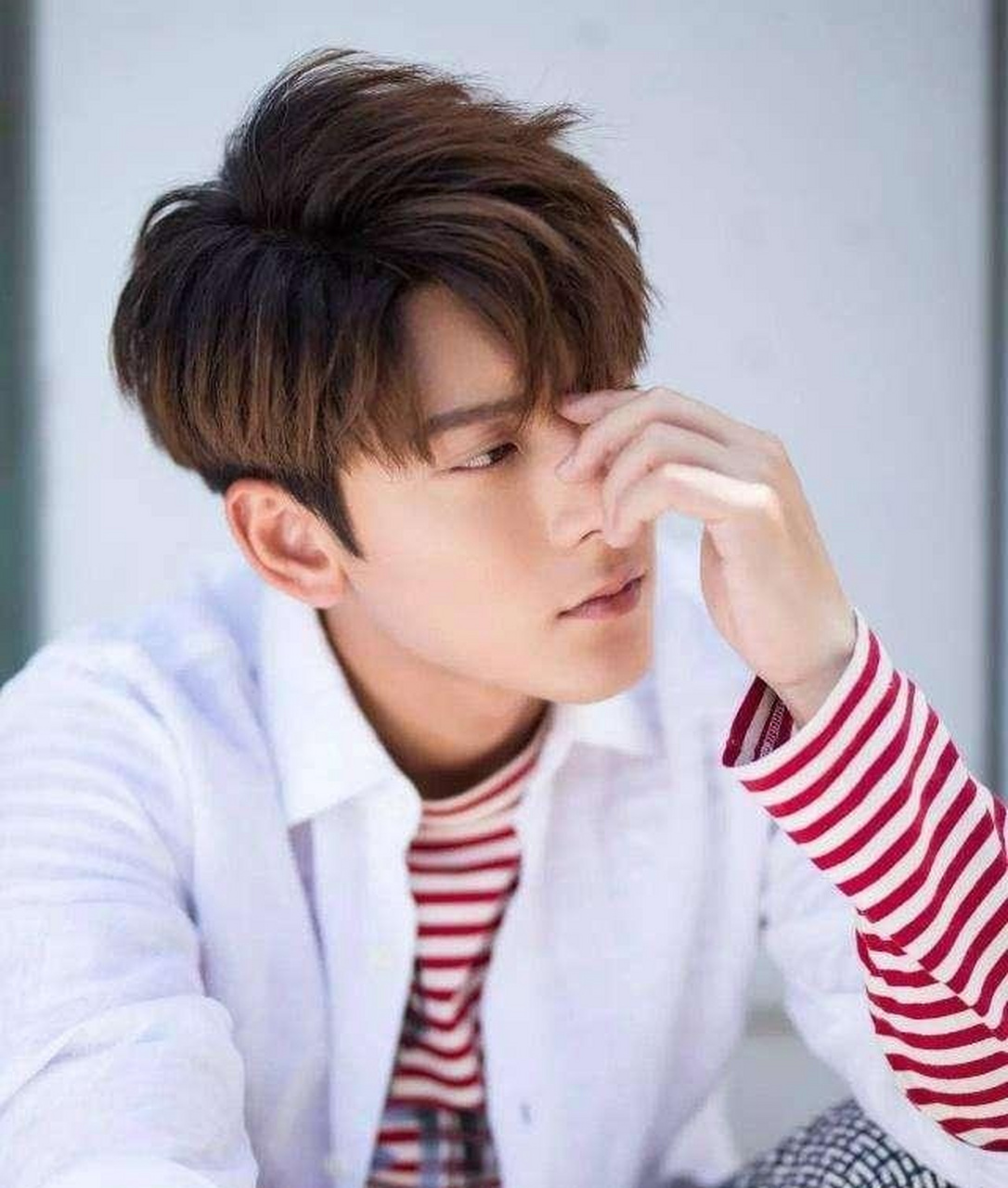 接下来就是在《旋风少女》中的饰演"廷皓"的陈翔,虽然是配角,但在剧中