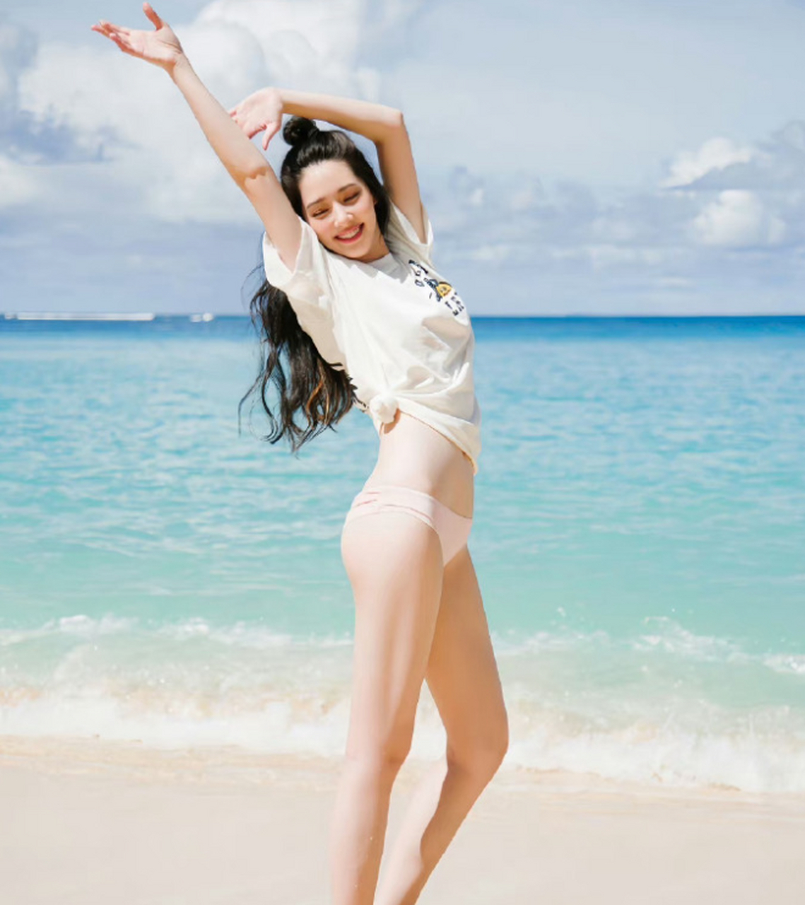 向太儿媳妇郭碧婷这套《男人装》写真最为经典