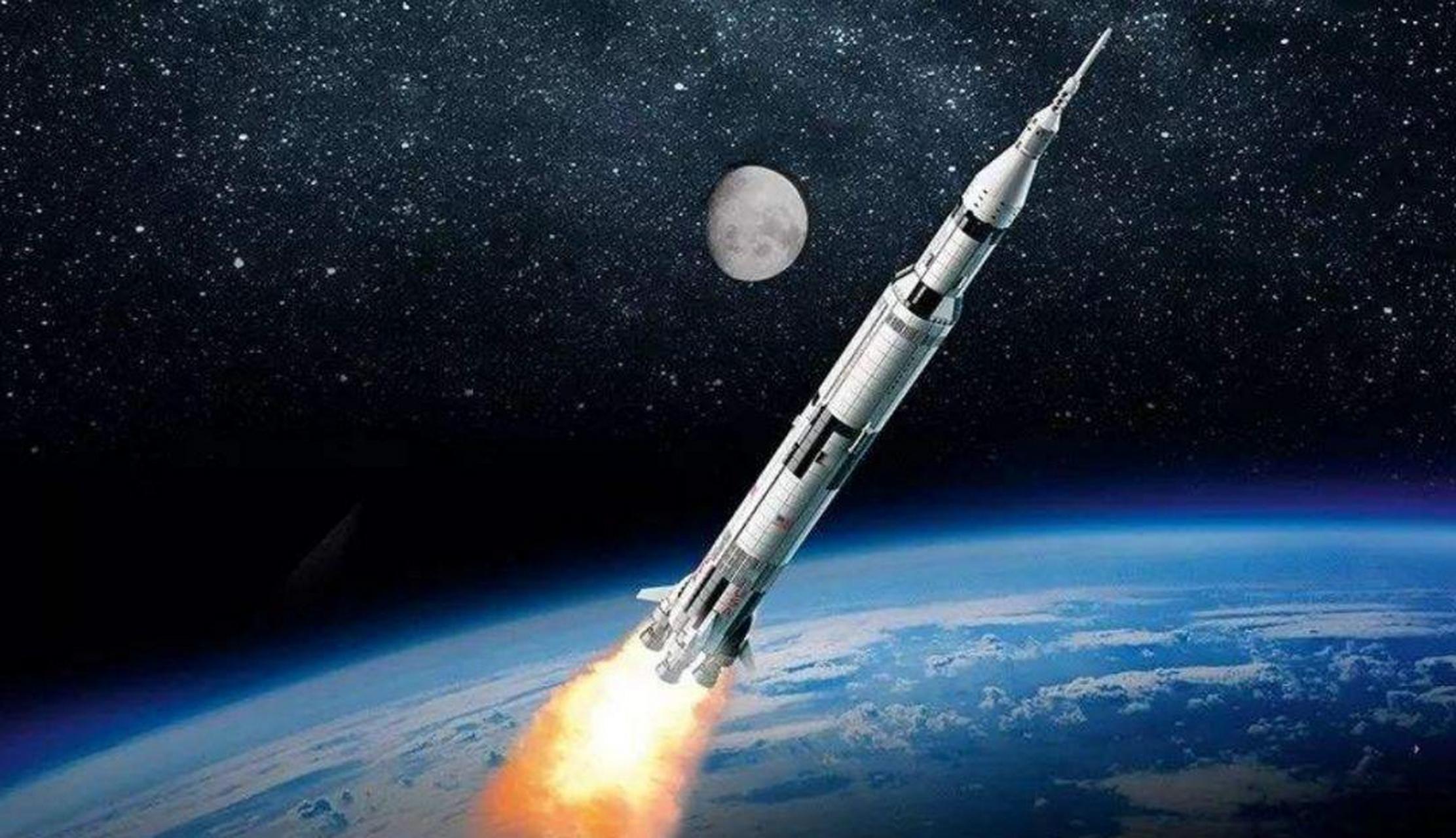 "中国每年发射的太空火箭数量在过去十年间已经翻了两番多",这是日本