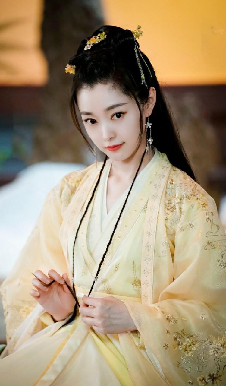 《赘婿》大火,宋轶饰演的苏檀儿在剧中出场都很惊艳,各种造型拿捏的死